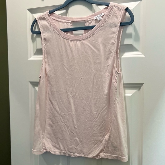 3/$19 Splendid soft sleeveless tank top blouse - Picture 12 of 16
